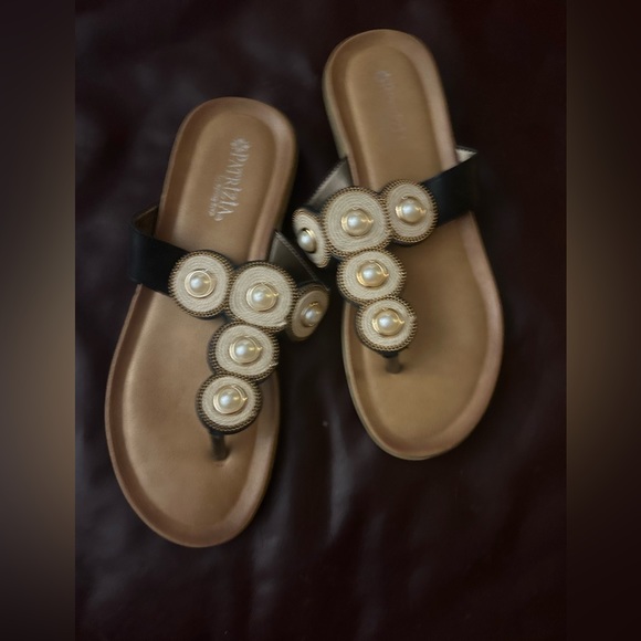 5 for $25- Like New Patrizia by Spring Step size 40 - Picture 3 of 16